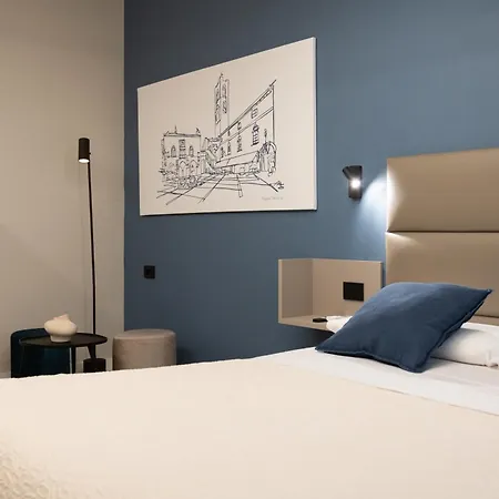 Porta Antica 3*